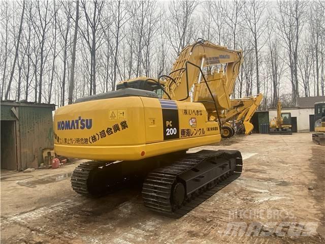 Komatsu pc200-7 Гусеничные экскаваторы