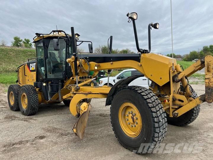 CAT 140 M Грейдеры