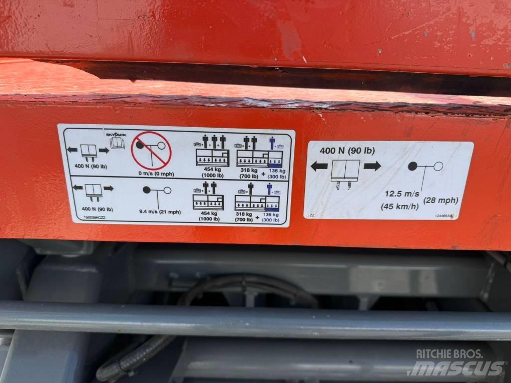 SkyJack SJ 4626 Ножничные подъемники