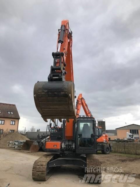 Doosan DX225LC-5 Гусеничные экскаваторы