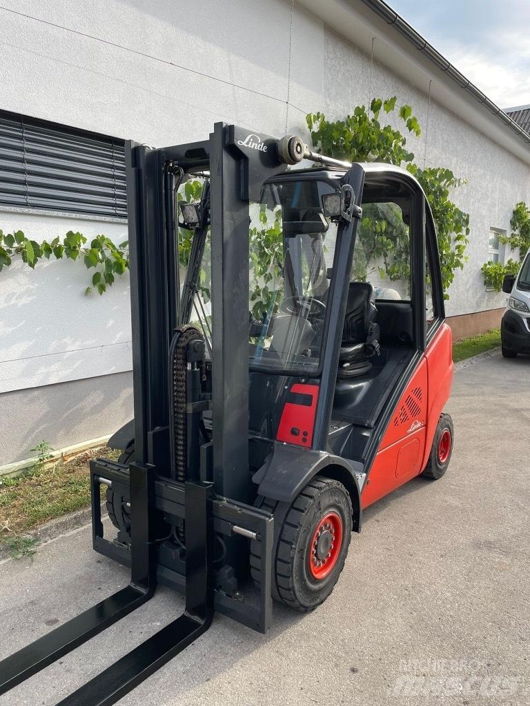 Linde H 30 T Газовые погрузчики