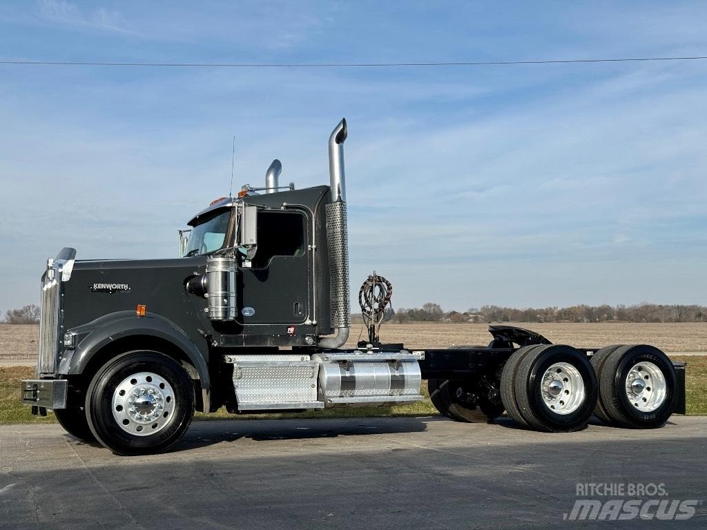 Kenworth W900 Седельные тягачи