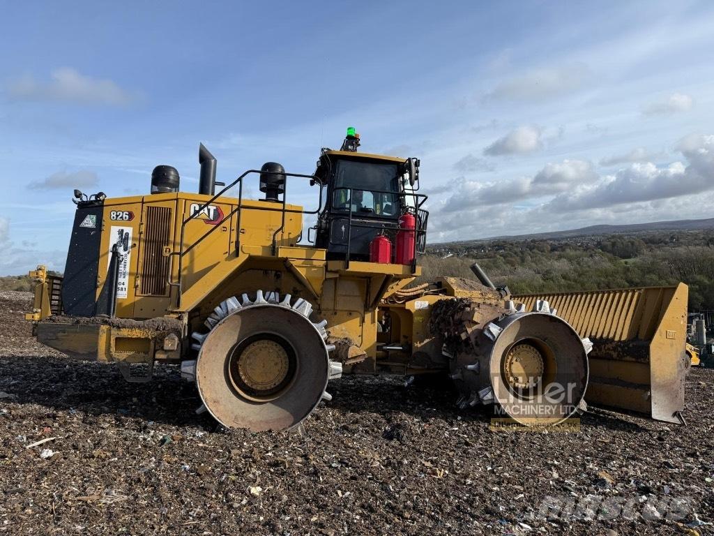 CAT 826 Уплотнители для закладки отходов