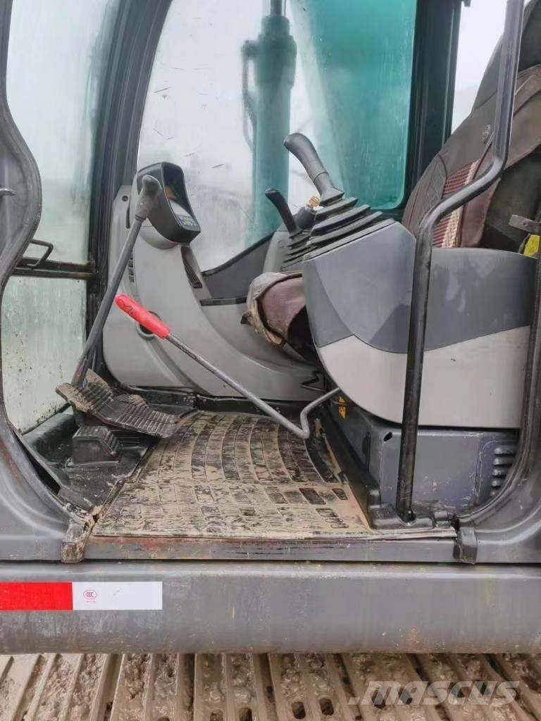 Kobelco SK 140 Гусеничные экскаваторы