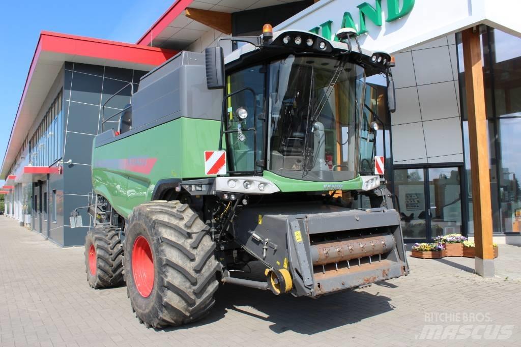 Fendt 6335 C Зерноуборочные комбайны