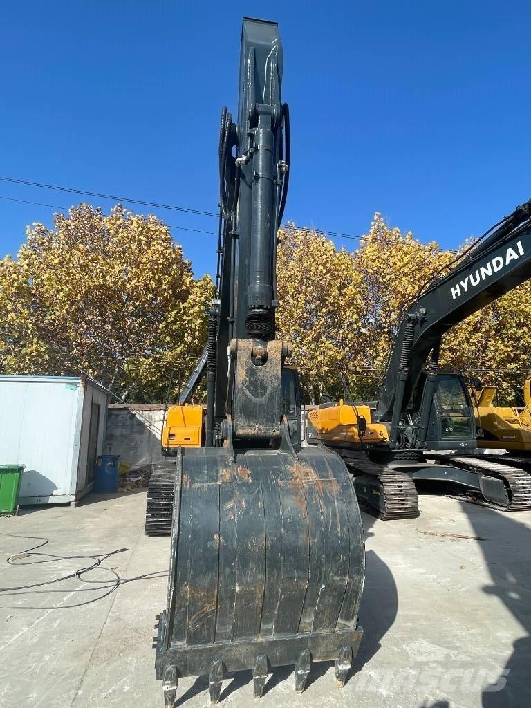 Hyundai HX 220 Гусеничные экскаваторы