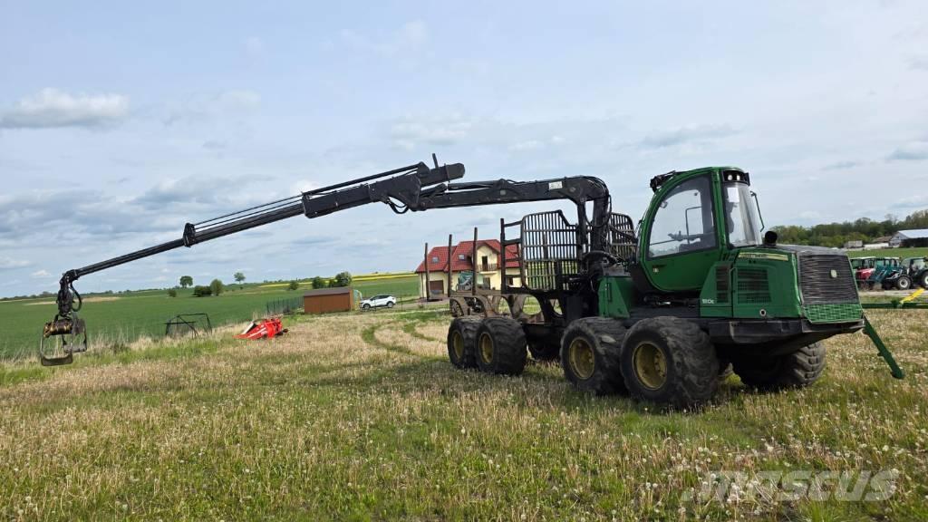 John Deere 1110 E Форвардеры