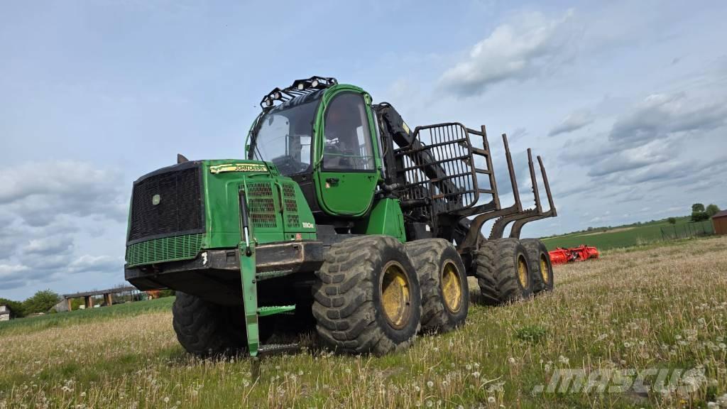 John Deere 1110 E Форвардеры