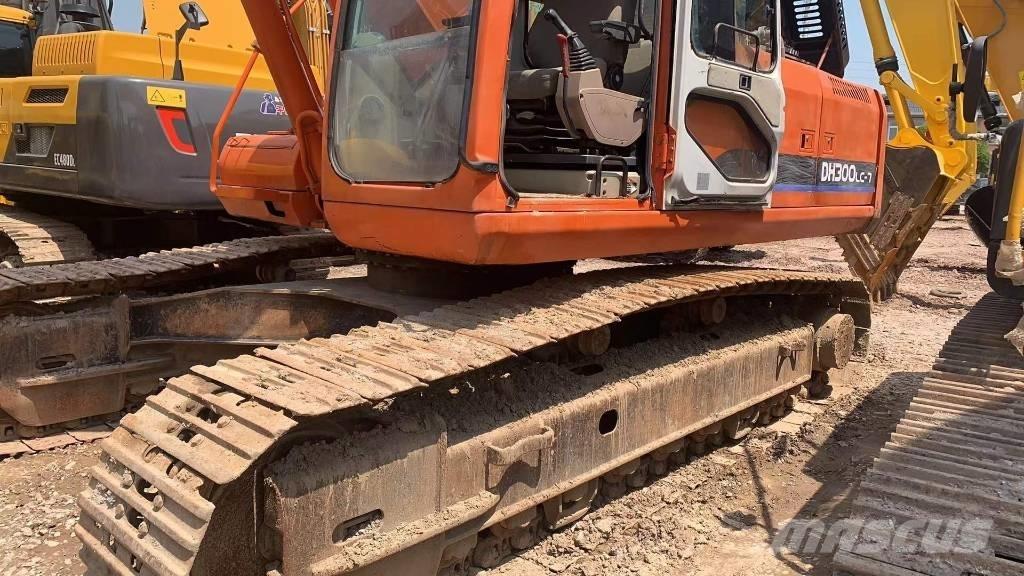 Doosan DH 300 LC-7 Гусеничные экскаваторы