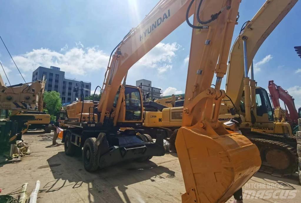 Hyundai R210W-9 Колёсные экскаваторы