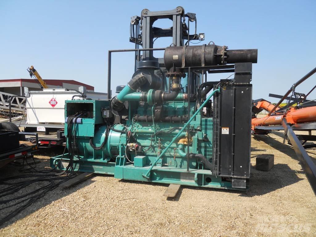 Cummins 600KW Дизельные генераторы