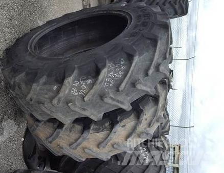  Pneus 13.6R28 Шины и колёса
