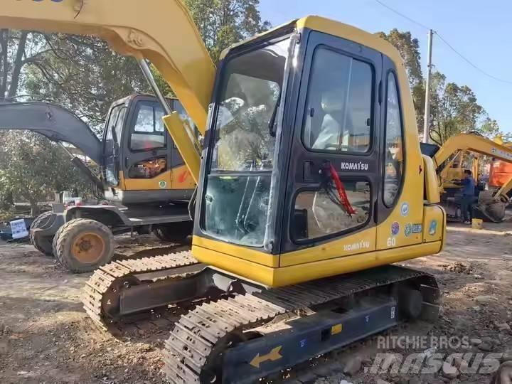 Komatsu PC60 Гусеничные экскаваторы