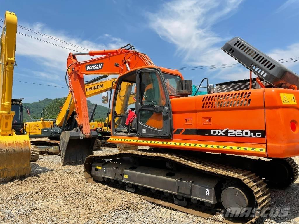 Doosan DX 260 Гусеничные экскаваторы