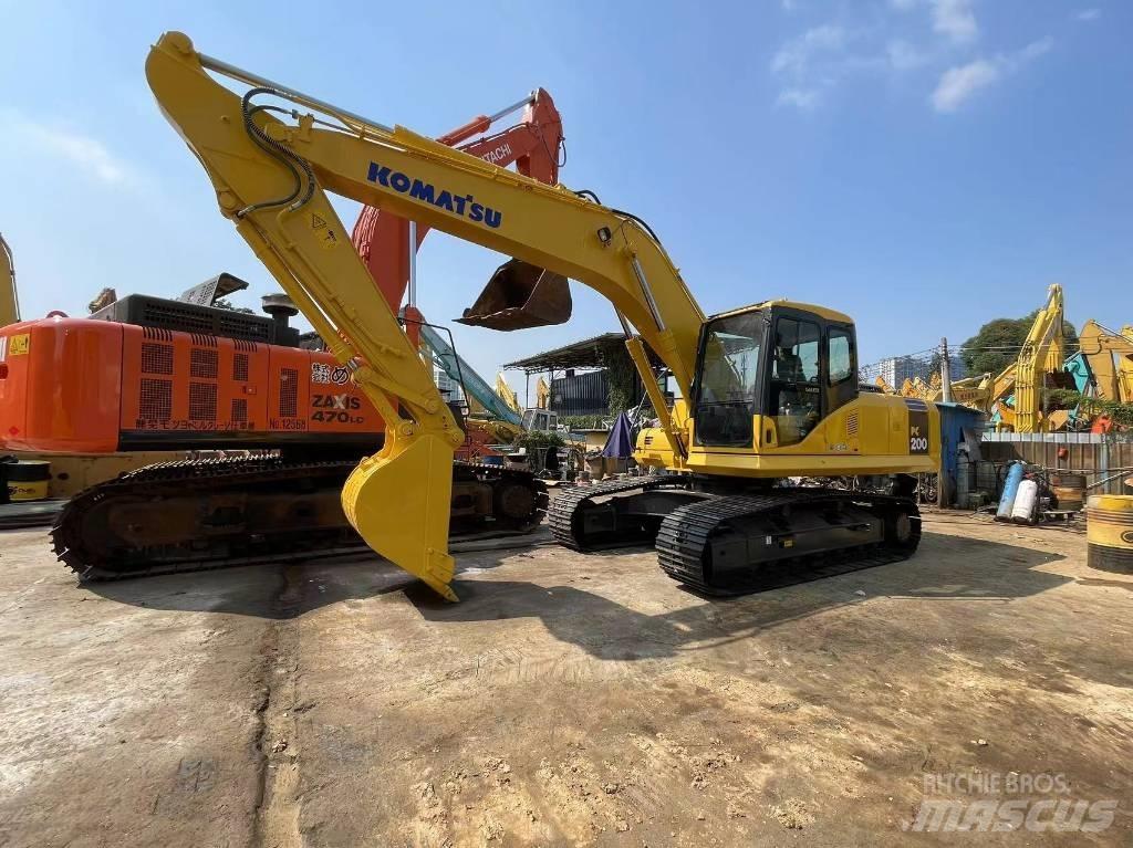 Komatsu PC 200-7 Гусеничные экскаваторы