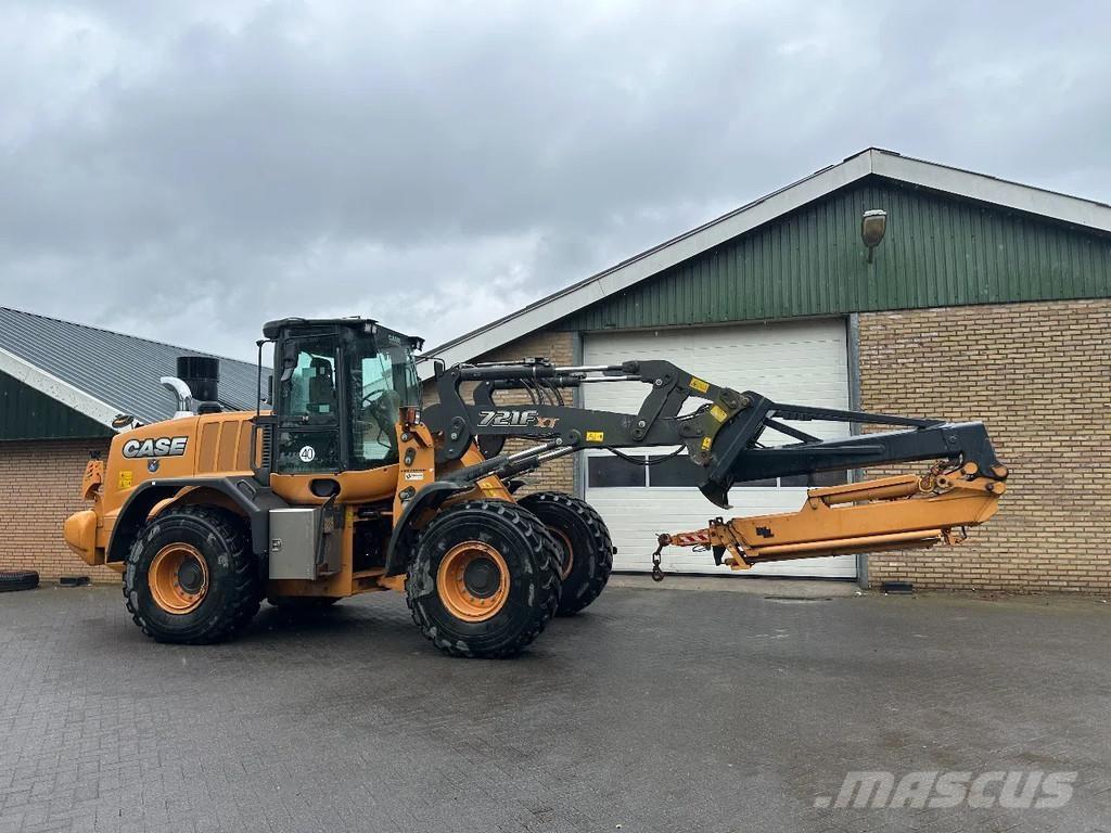 CASE 721F Фронтальные погрузчики