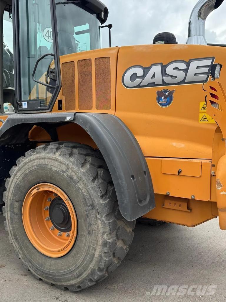 CASE 721F Фронтальные погрузчики