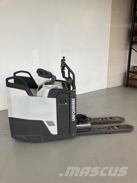 Atlet PLP 200 Самоходные электроштабелёры