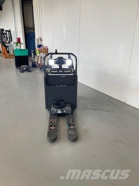 Atlet PLP 200 Самоходные электроштабелёры