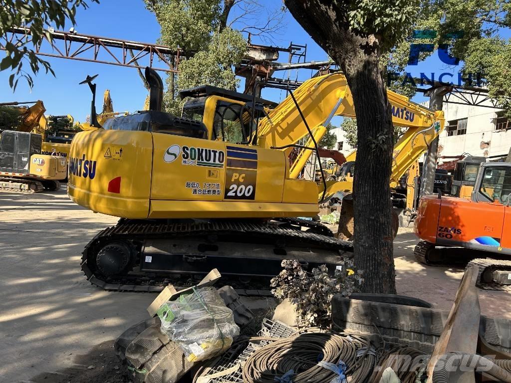 Komatsu PC 200 Гусеничные экскаваторы