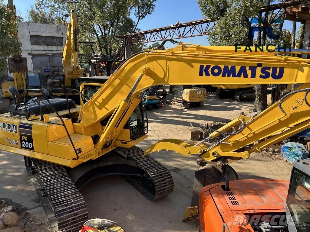 Komatsu PC 200 Гусеничные экскаваторы