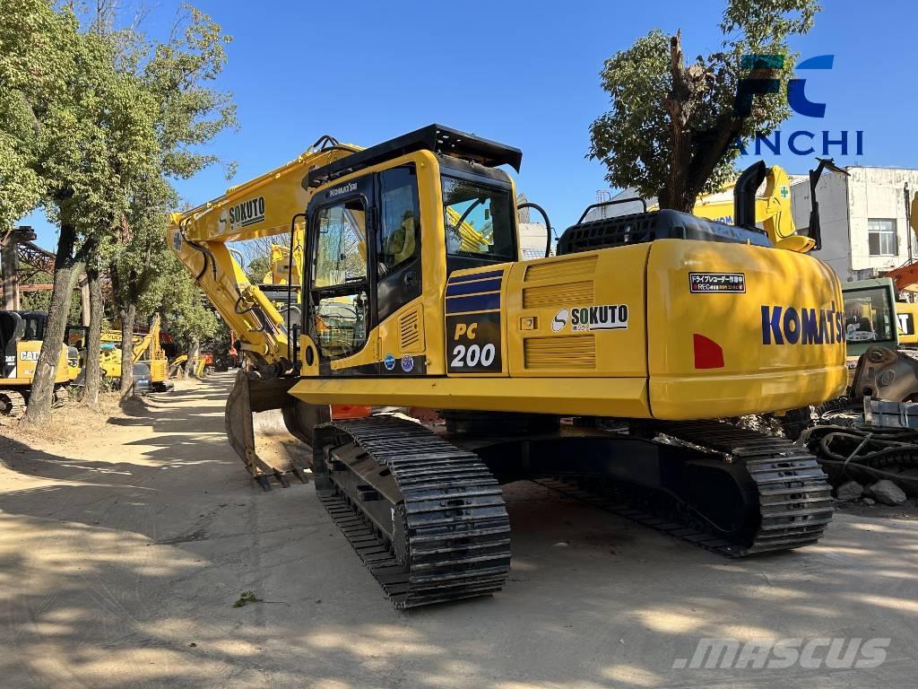 Komatsu PC 200 Гусеничные экскаваторы