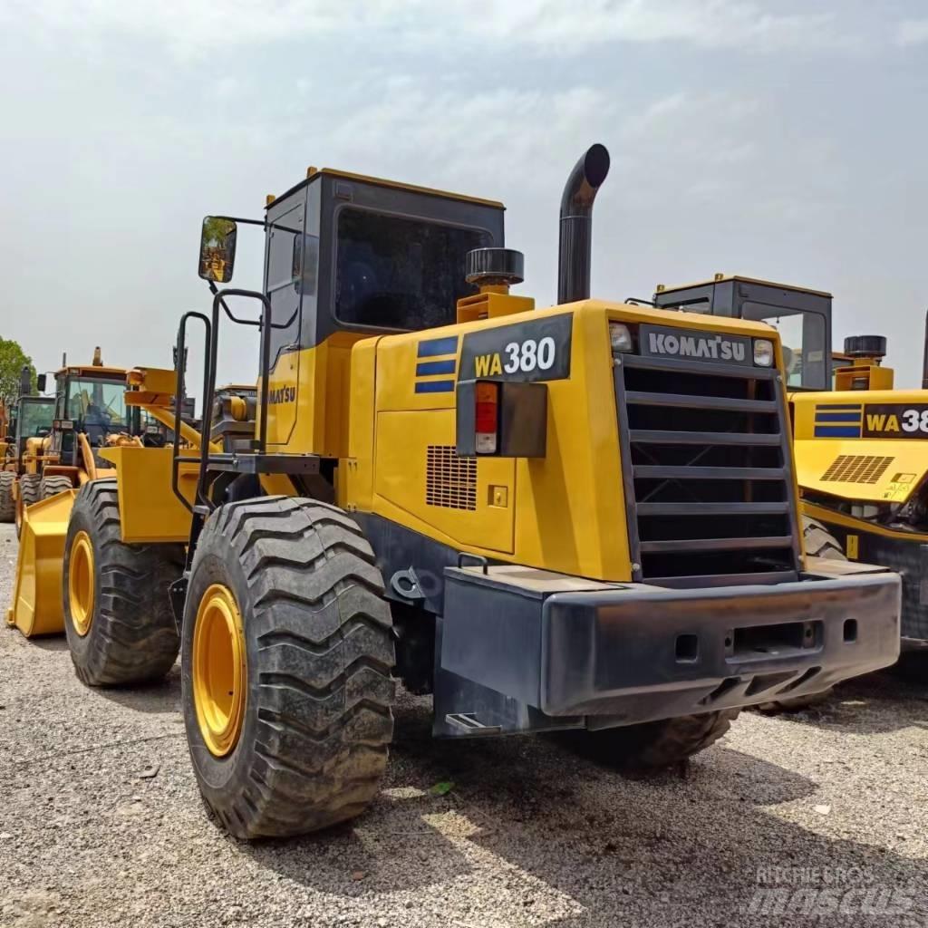 Komatsu WA 380 Фронтальные погрузчики
