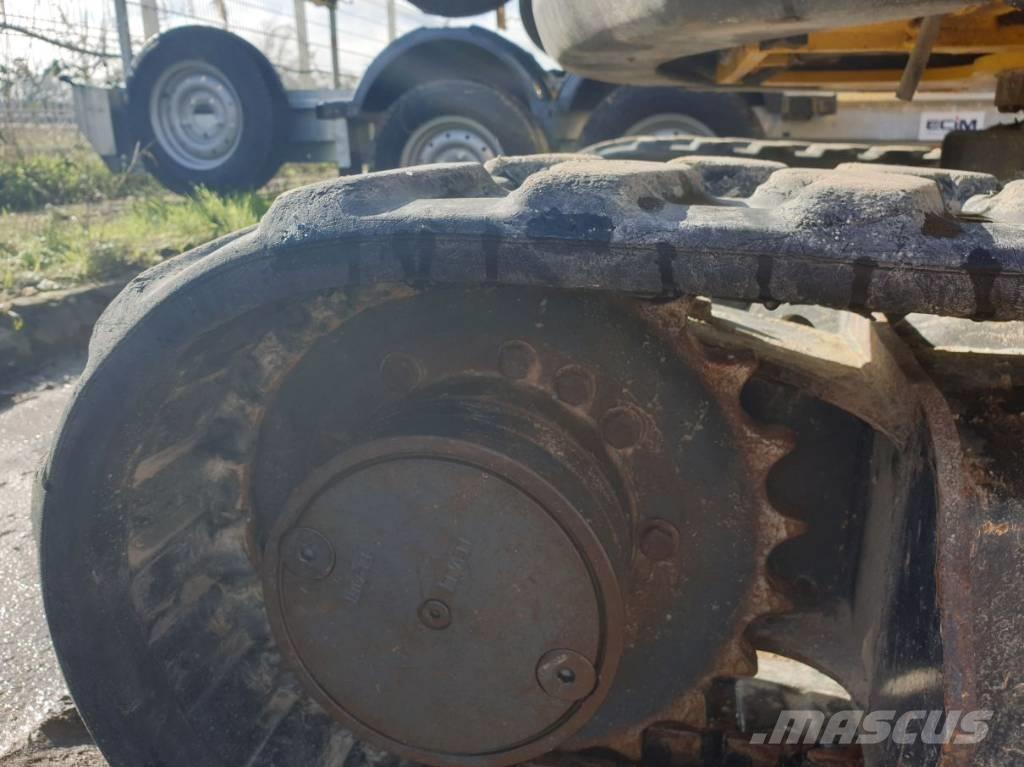 Komatsu PC26MR-3 Мини-экскаваторы