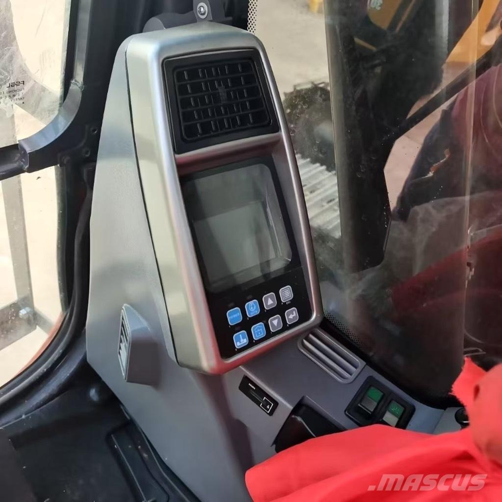 Doosan DX 300 LC Гусеничные экскаваторы