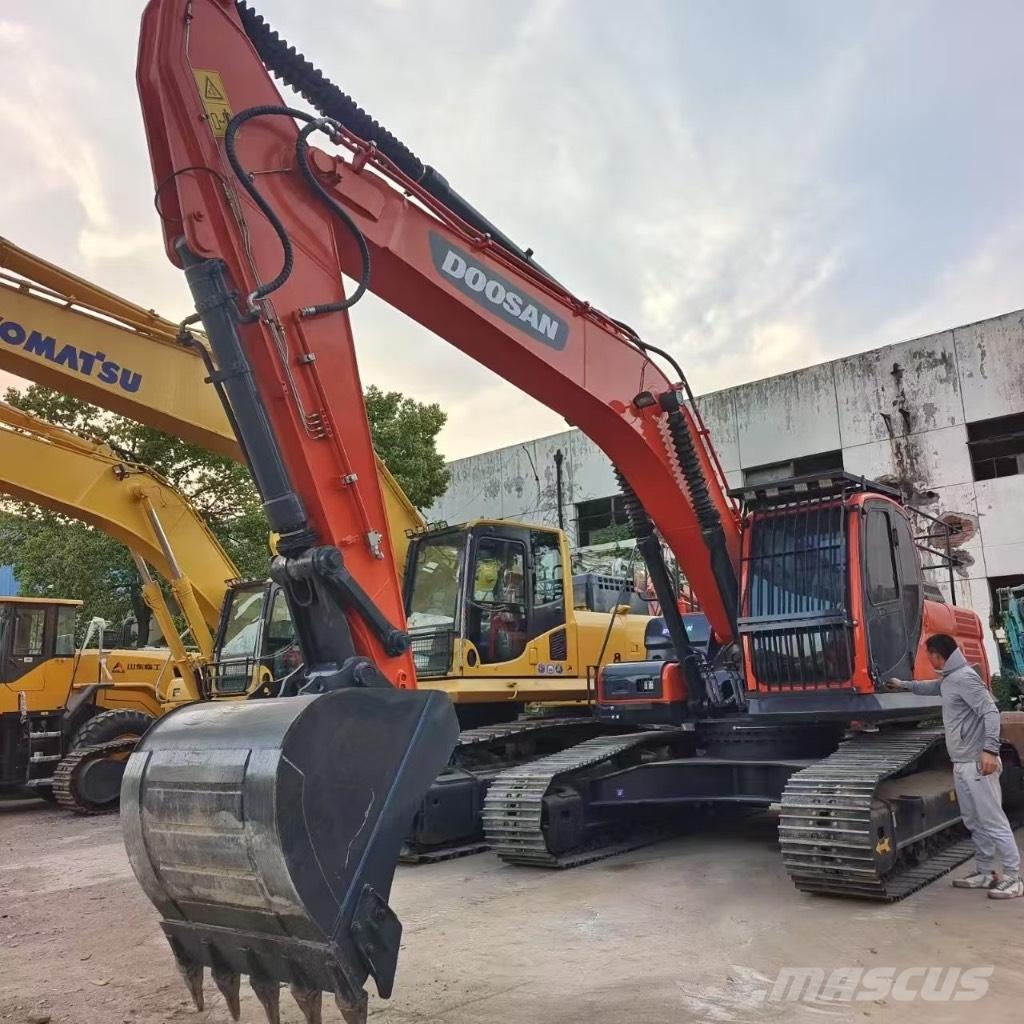 Doosan DX 300 LC Гусеничные экскаваторы