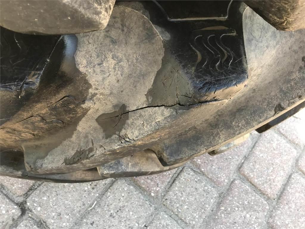 BKT 650/85R42 Шины и колёса