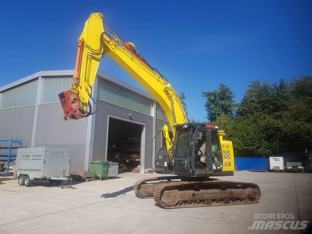 Hitachi ZX225USLC-5 Гусеничные экскаваторы