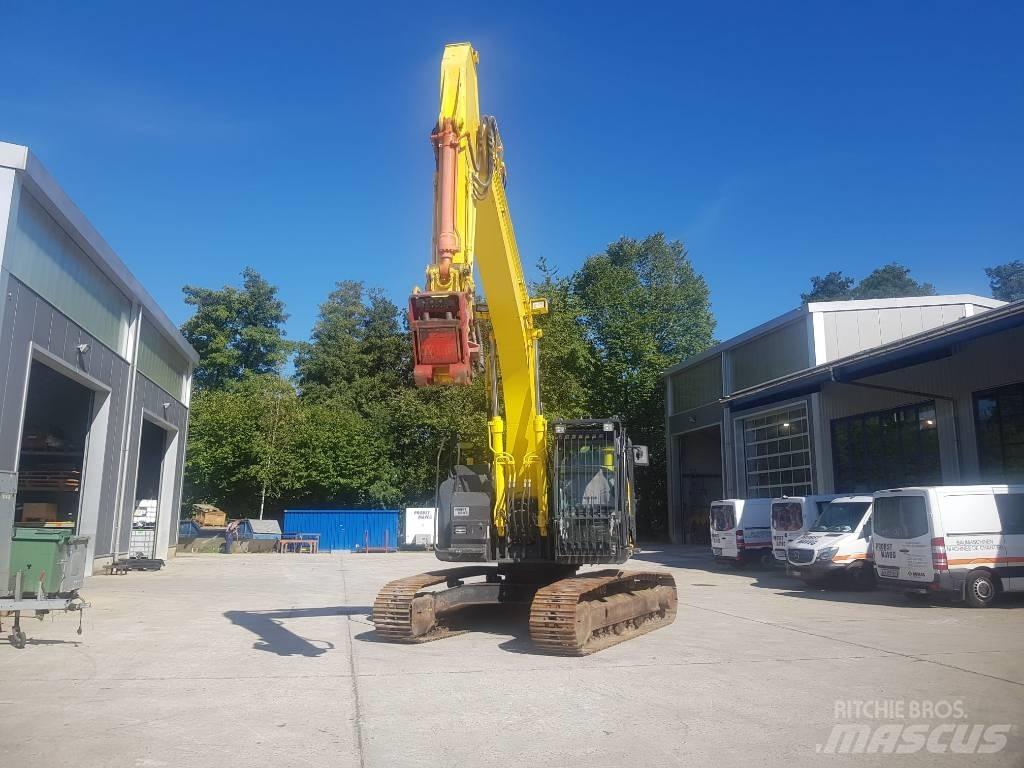 Hitachi ZX225USLC-5 Гусеничные экскаваторы