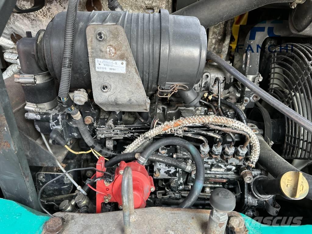 Komatsu PC 40 MR-1 Гусеничные экскаваторы