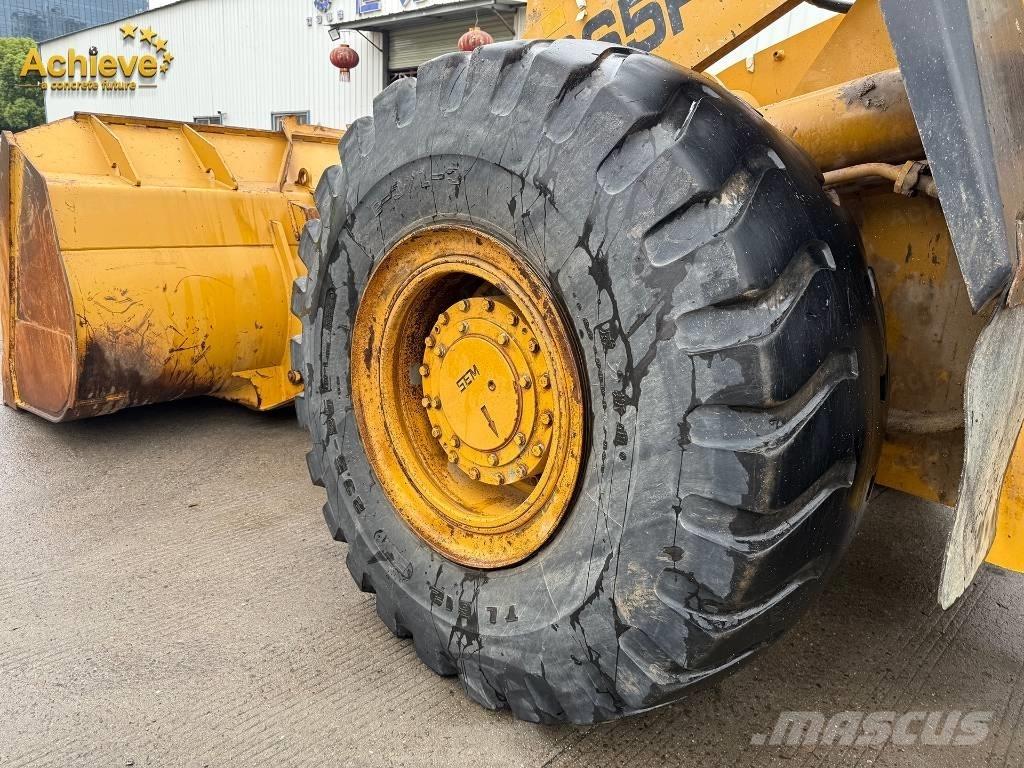 SEM 655F Фронтальные погрузчики