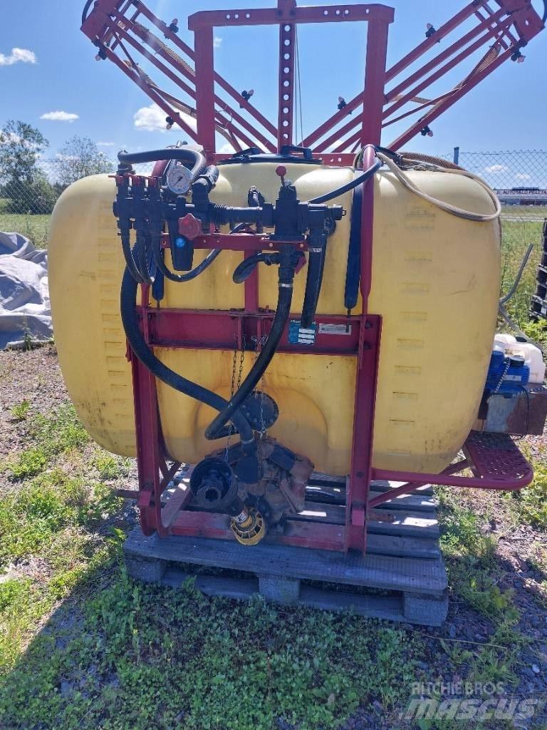 Hardi NK 800/12m Навесные опрыскиватели