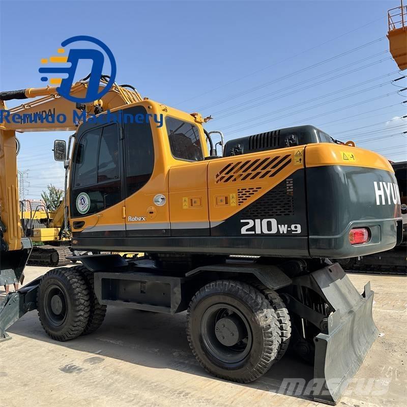 Hyundai 210W-9 Колёсные экскаваторы