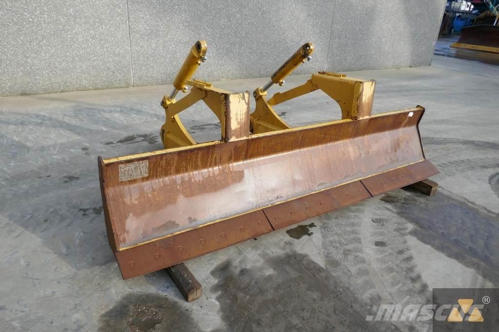 CAT Skidder blade Бульдозерные отвалы