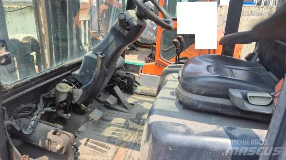 Doosan D 35 C-5 Электропогрузчики