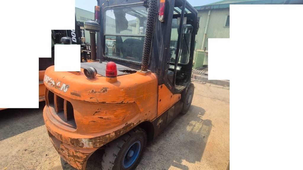 Doosan D 35 C-5 Электропогрузчики