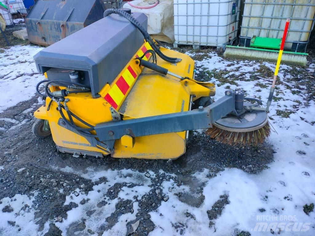 Vama EHK/A2000 Вакуумные уборочные машины