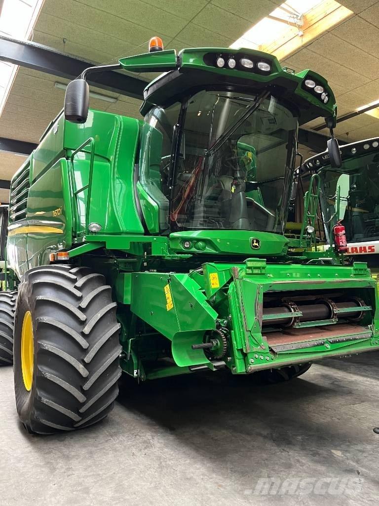 John Deere T670 Зерноуборочные комбайны