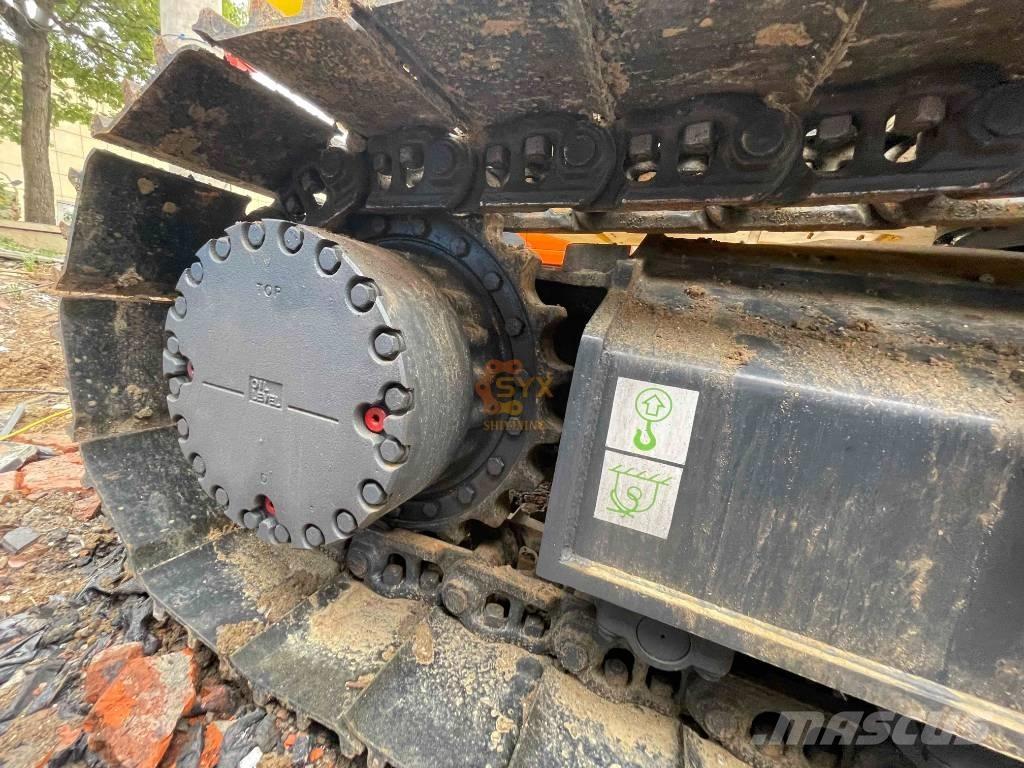 Komatsu PC 240 Гусеничные экскаваторы