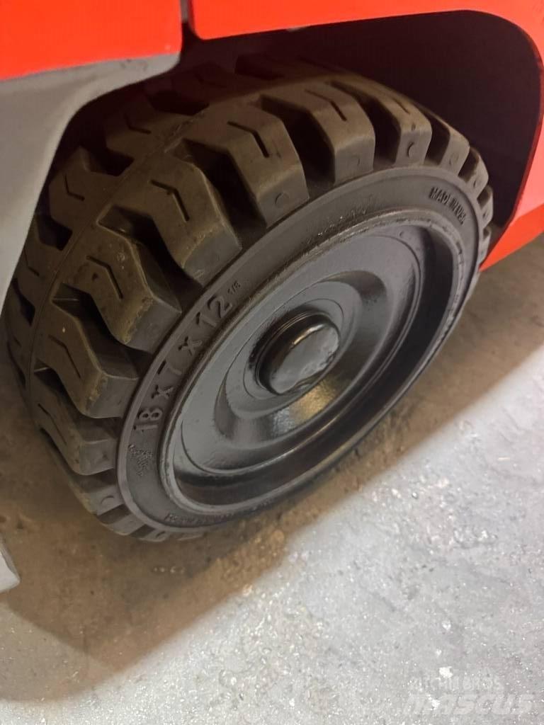 Toyota 8 FGC 35 U Другие складские механизмы