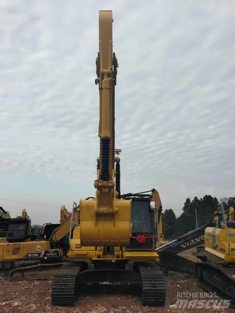 Komatsu PC 200-8 Гусеничные экскаваторы