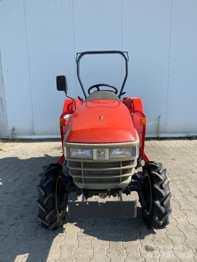 Yanmar AF22 Коммунальные тракторы