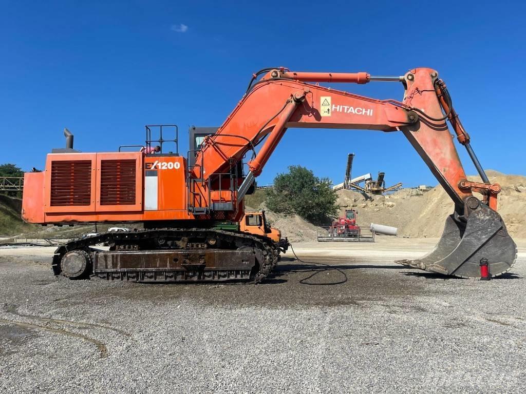 Hitachi EX 1200-6 Гусеничные экскаваторы