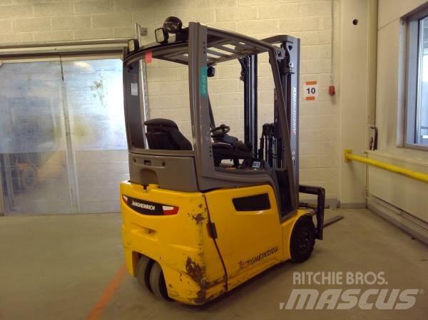 Jungheinrich EFG 215 Электропогрузчики