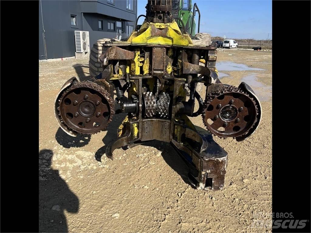 John Deere 1470E Харвестеры