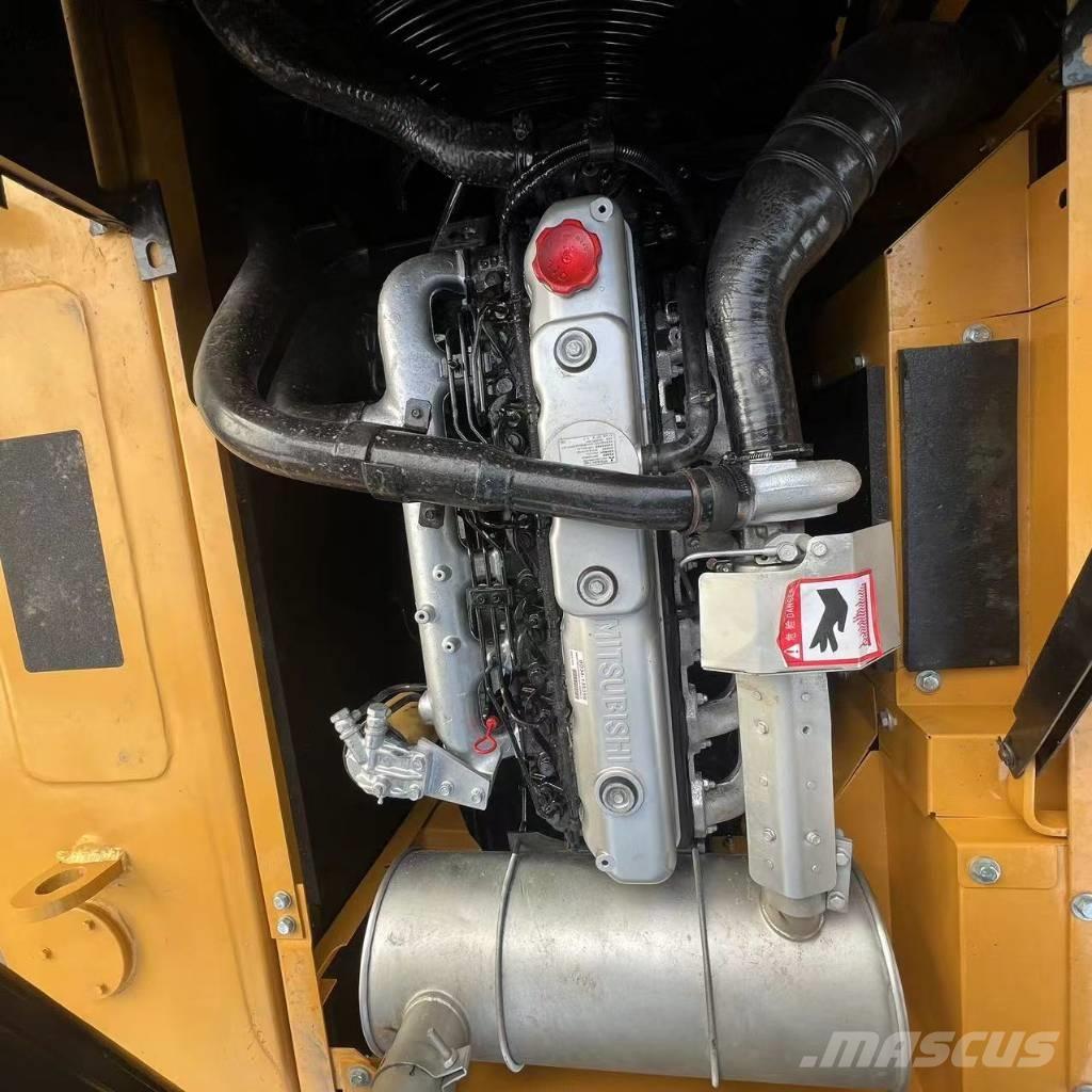 Sany SY 215 C Гусеничные экскаваторы